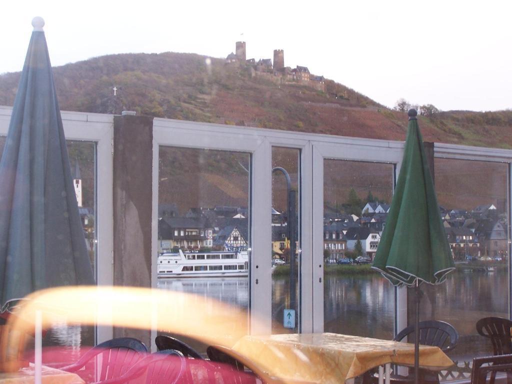 Hotel Panoramacafe Kattenes Eksteriør bilde
